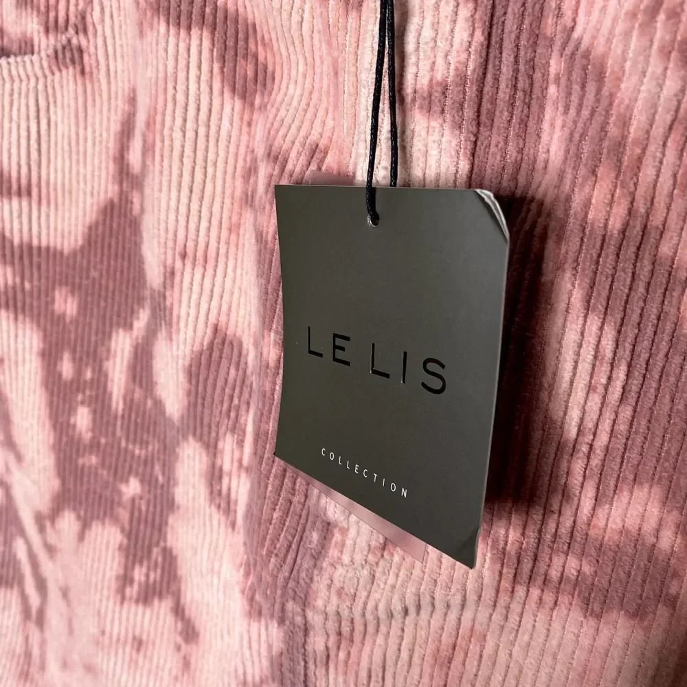 Le Lis le lis